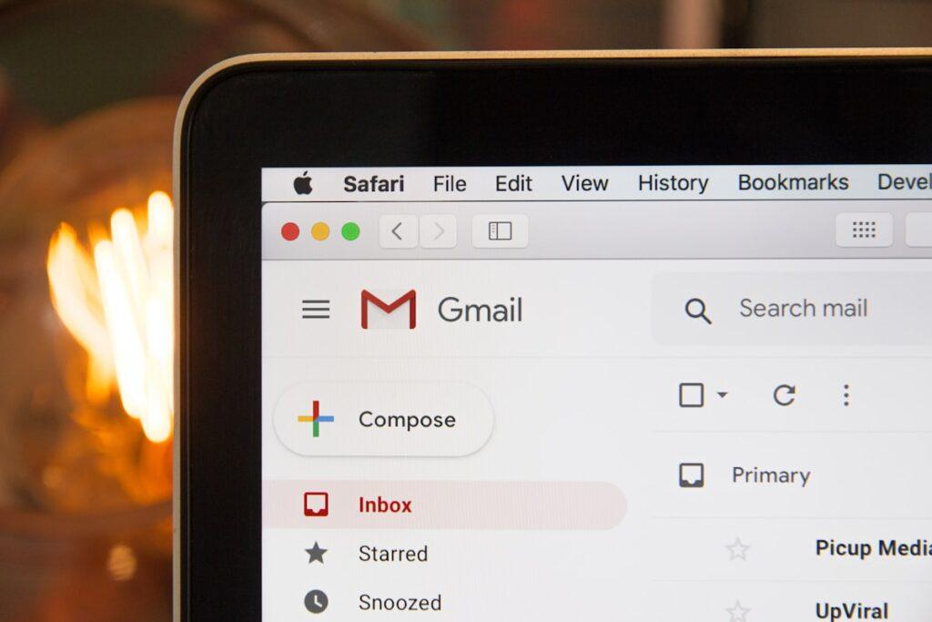 Imagen relacionada con email